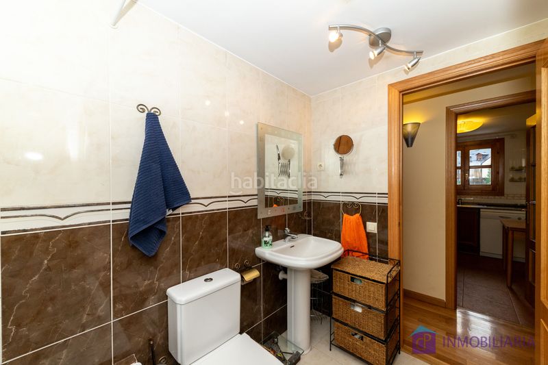 Foto 0eff466d-4f6a-4233-b564-c839fa6a1334. Flat with fireplace heating in Benasque
