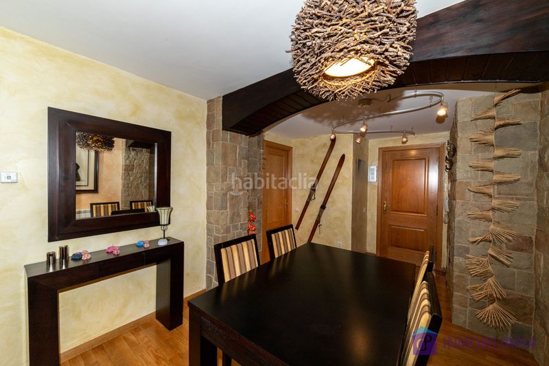 Foto 47569d2a-35e1-4de5-b984-a2e58a45fad6. Flat with fireplace heating in Benasque