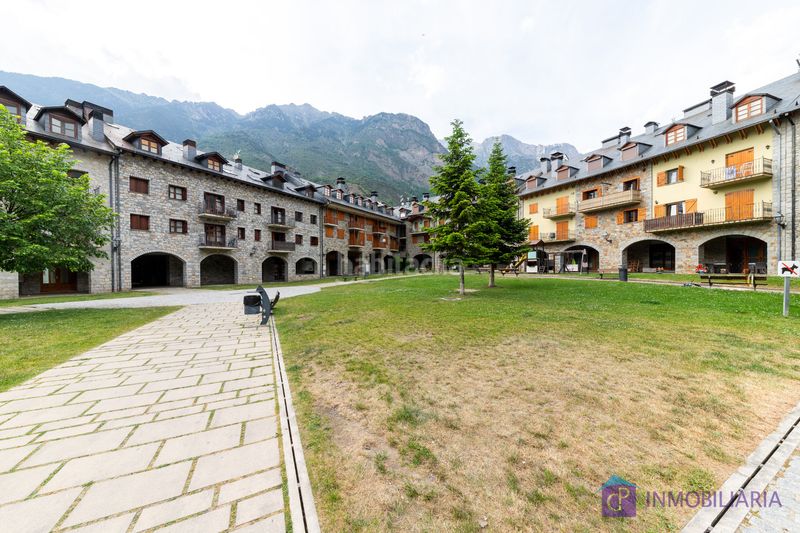 Foto b955a06d-46aa-454b-912a-65ac8205eb41. Flat with fireplace heating in Benasque