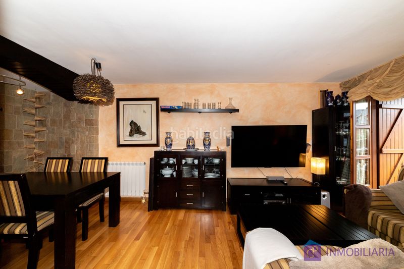 Foto c6c24a45-f0b2-446e-aec6-de5ceafebb19. Flat with fireplace heating in Benasque