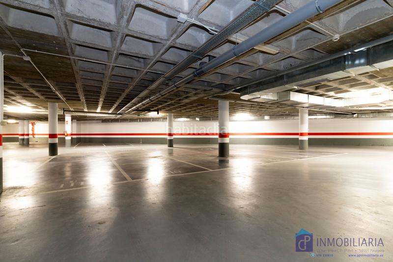 Foto 13352703-8915-40d8-9c7c-c360cc4d48df. Aparcament cotxe a Garrapinillos Zaragoza