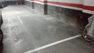 Parking coche en Nucli Urbà. Amplia plaza de parking en el centro de esparraguera