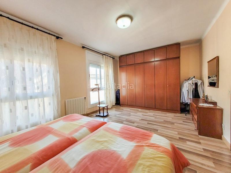 Foto 22cbe5a6-7304-4ced-aa4a-f0753ca0001d. Maison avec chauffage parking dans Nucli Urbà Esparreguera