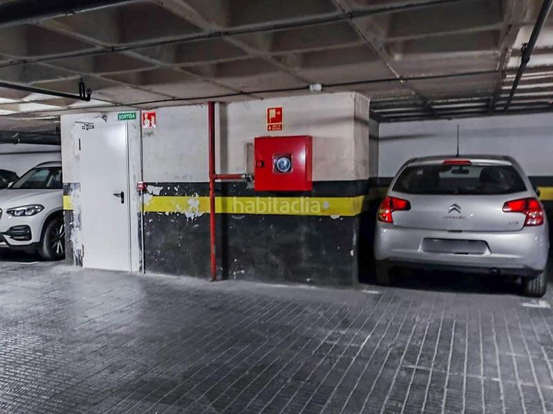 Foto 08420dc3-6580-449e-9ccc-21d482c83a8f. Rent car parking in L´Antiga Esquerra de l´Eixample Barcelona