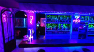 Trapasso Locale commerciale in Sant Ramon - Maternitat. Pub musical en traspaso, entre el camp nou y avda madrid, barcel