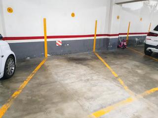 Rent Car parking in Putget - Farró. Parking en alquiler  en calle bertran de barcelona