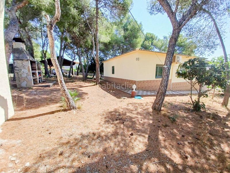 Foto abd762d2-deb1-4eff-9351-5e97c087b9ff. Chalet with heating parking in costa Cunit - els jardins - els rosers Cunit