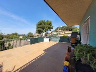 Xalet a Subirats. Chalet en subirats en parcela de 1152 m2  parcela colindante de