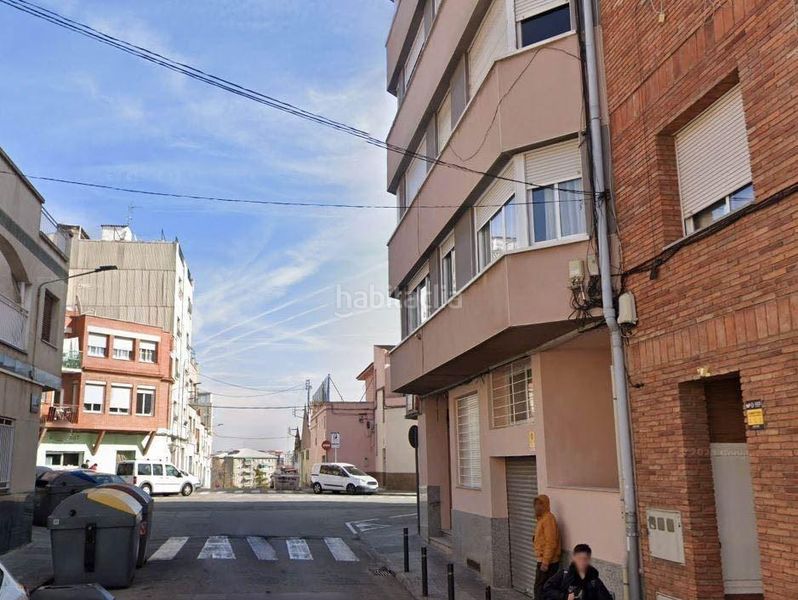 Foto dd4018ae-c9ce-4a2d-a56f-596ba58166f0. Local comercial a Can Palet Terrassa