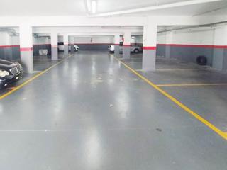 Aparcament cotxe a Nucli Antic. Parking en cunit muy cerca de la playa