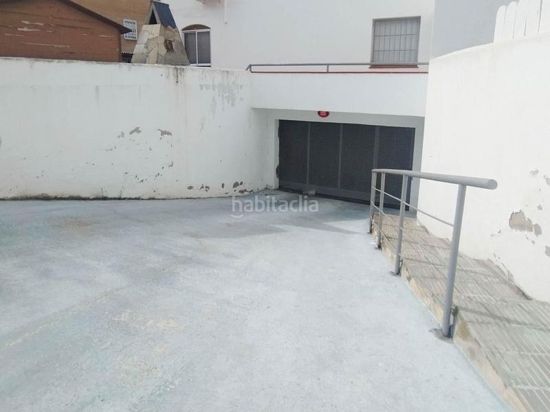 Foto c97a6b7a-349d-4f9b-ab48-0a0e1d51dd59. Aparcament cotxe a Nucli Antic Cunit