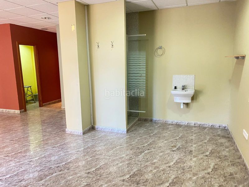 Foto 5eea1c28-b420-4263-8905-dd801ce37abc. Local comercial a Martorell