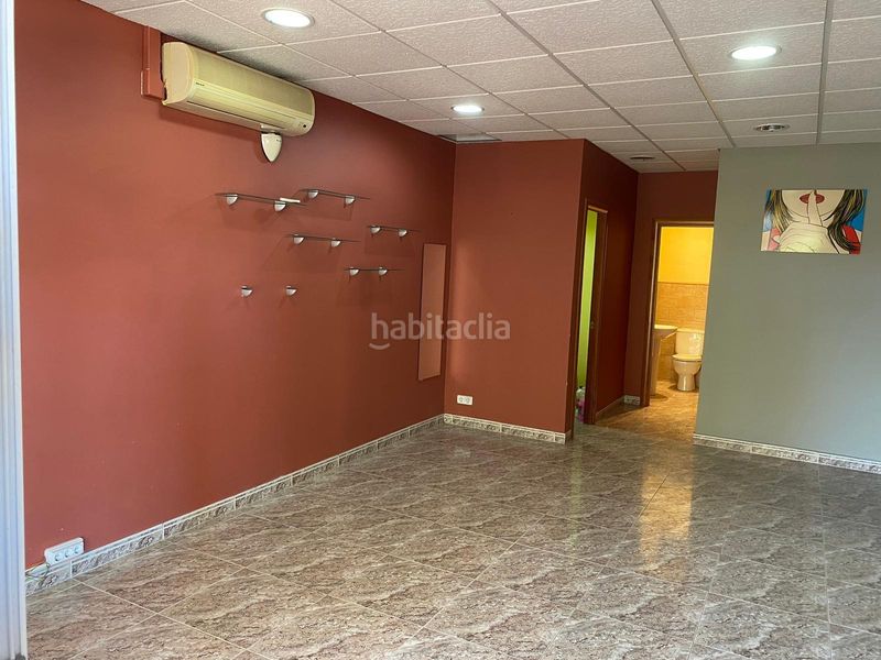Foto f31bc43d-7ca7-42cf-8270-7b9198808ce0. Local comercial a Martorell