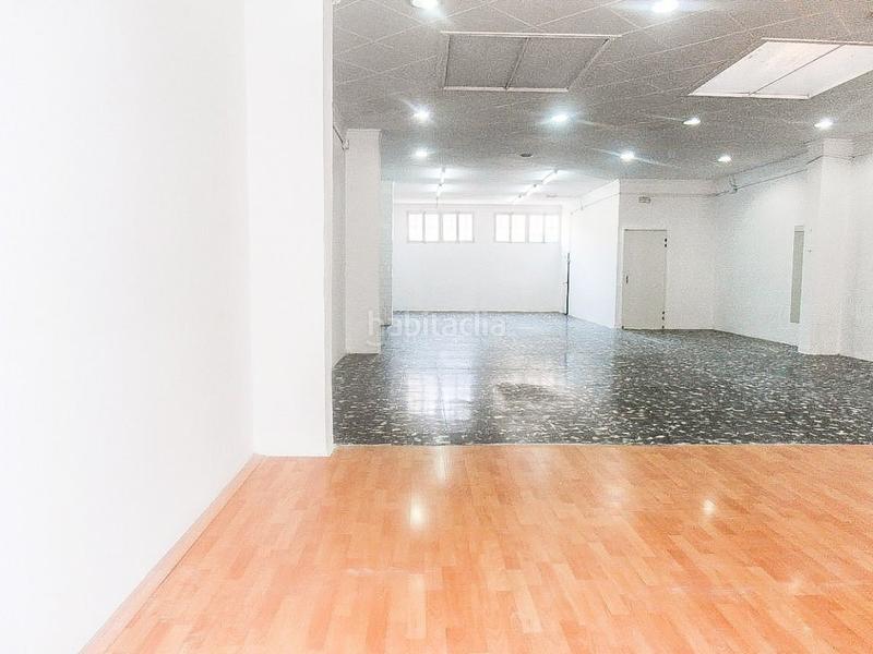 Foto e71003d4-ca2f-4710-980e-9c53e4f64646. Affitto locale commerciale in Eixample Sabadell