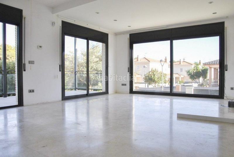 Foto 3e2093d5-c19b-44a6-94c9-9e02e5db2df4. Casa espectacular casa a 4 vientos con piscina de agua salada en puig pelós, en Cunit