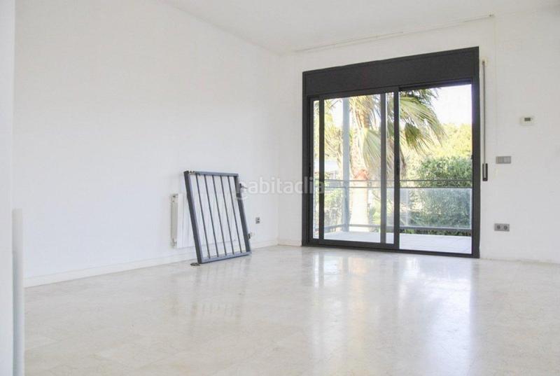 Foto ad7f24cb-e88a-4f82-a441-52a252e4f595. Casa espectacular casa a 4 vientos con piscina de agua salada en puig pelós, en Cunit