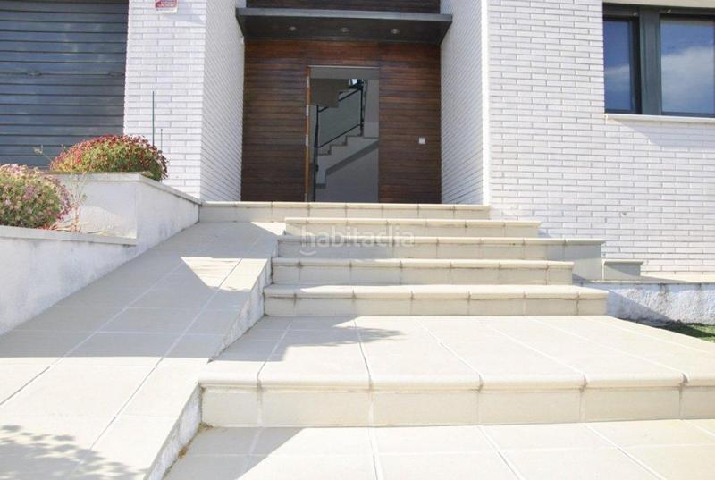 Foto c24c89aa-8b0c-46bd-9609-75f66f514ebf. Casa espectacular casa a 4 vientos con piscina de agua salada en puig pelós, en Cunit