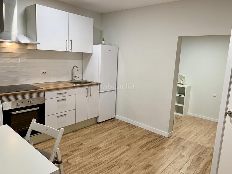 Foto b900ab5d-8637-42e9-936c-17fee08172d8. Planta baixa a Sant Crist Badalona