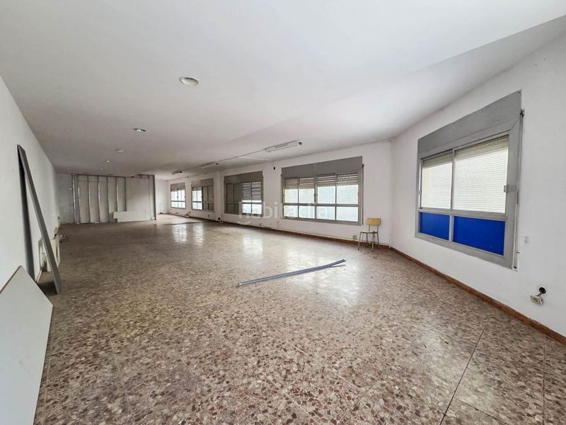 Foto 97285a23-9243-4b3b-8c63-17c019354108. Alquiler local comercial primera planta de edificio de oficinas en alquiler en barberá del vallés en Barberà del Vallès