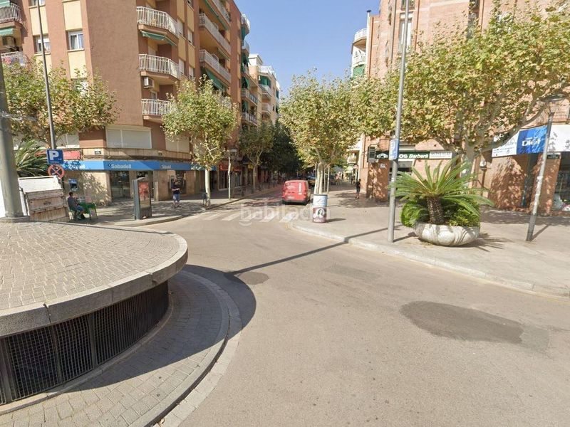 Foto bd0725ae-0b5a-42e8-90ad-3b36b9a36104. Alquiler local comercial primera planta de edificio de oficinas en alquiler en barberá del vallés en Barberà del Vallès
