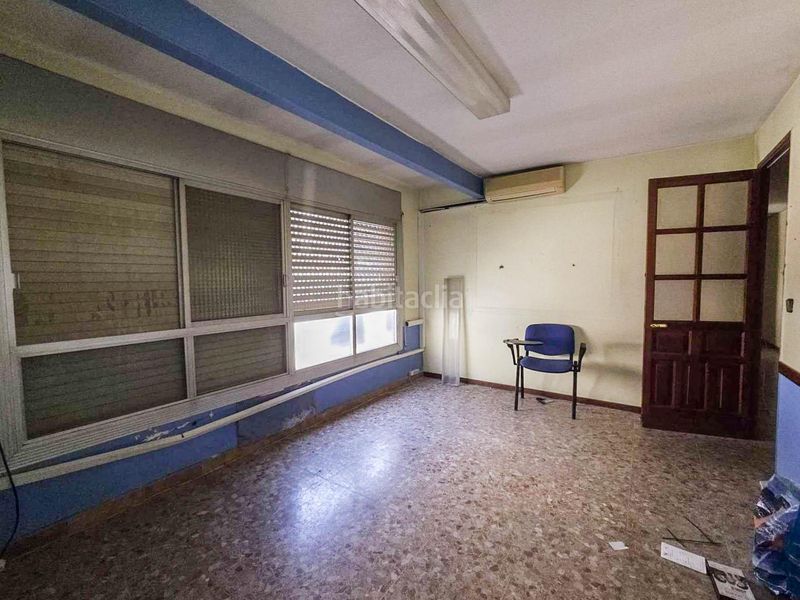 Foto b365dc6f-3a73-4989-8550-283521256837. Alquiler local comercial tercera planta de edificio de oficinas en alquiler en el centro en Barberà del Vallès