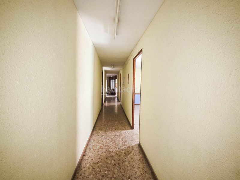 Foto c502fecf-0134-4f80-a7df-a06a7367f898. Alquiler local comercial tercera planta de edificio de oficinas en alquiler en el centro en Barberà del Vallès