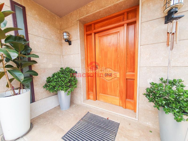 Foto 83f5cb6c-e100-4475-992b-88dab374451e. Xalet amb aparcament piscina a Olesa de Montserrat