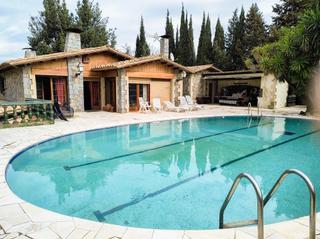 Xalet a Castellv de Rosanes. Espectacular chalet seorial a la venta en castellvi de rosanes