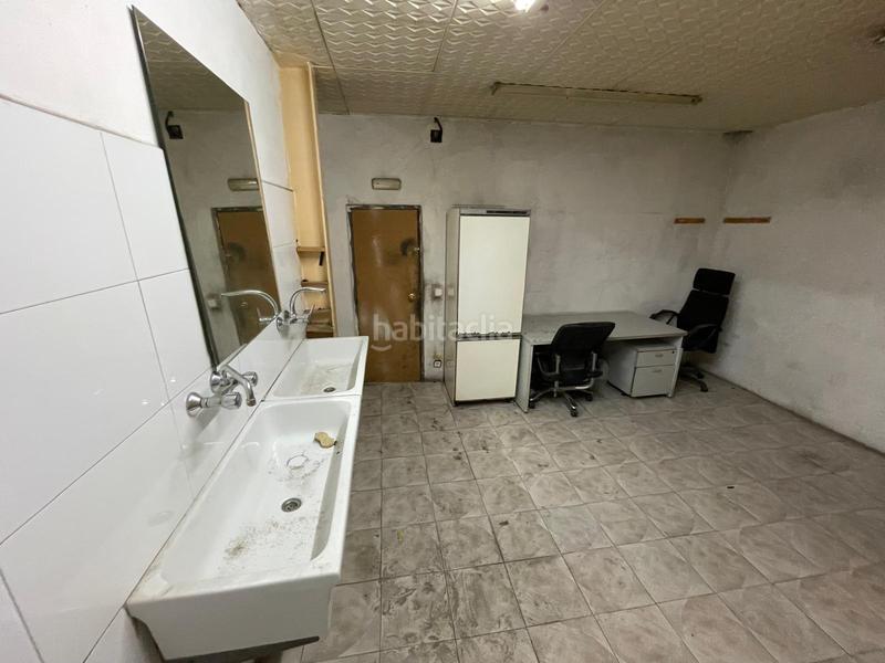 Foto 0f8d6300-836c-4789-95ee-69c4c49273f7. Lloguer nau industrial a Can Vinyals Esparreguera