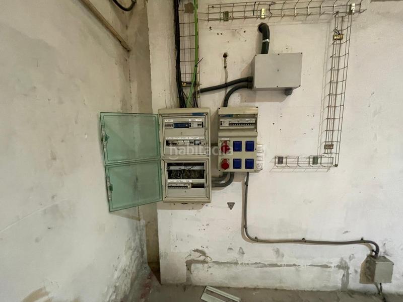 Foto 2b70ed15-03ff-4cd8-a868-b0899a9f01d2. Miete fabrikhalle in Can Vinyals Esparreguera