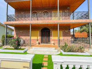 Xalet a Masquefa. Exclusivo chalet independiente con piscina en can parellada, mas