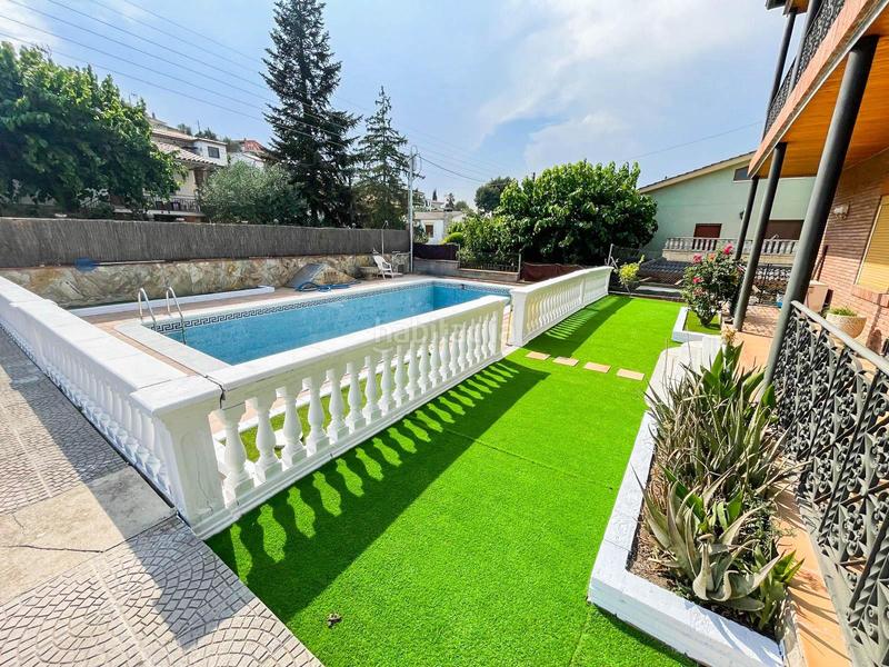 Foto 0a7a388f-74ba-46ab-8052-bb6dc89af983. Chalet con riscaldamento parcheggio piscina in Masquefa