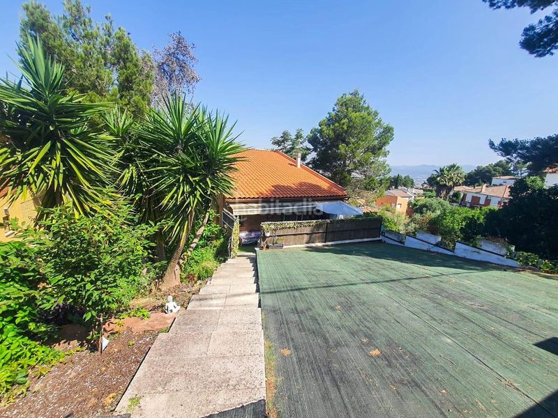 Foto 12853afa-fccc-4bd5-bce3-1aae48123ba7. Casa amb aparcament piscina a Castellví de Rosanes