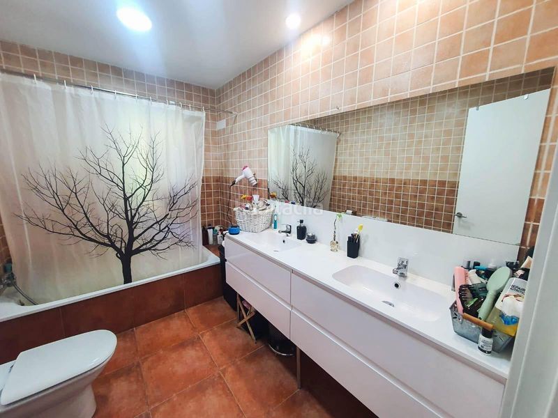 Foto 1a177955-4a7e-4a06-8733-0b3fd96d9916. Casa amb aparcament piscina a Castellví de Rosanes