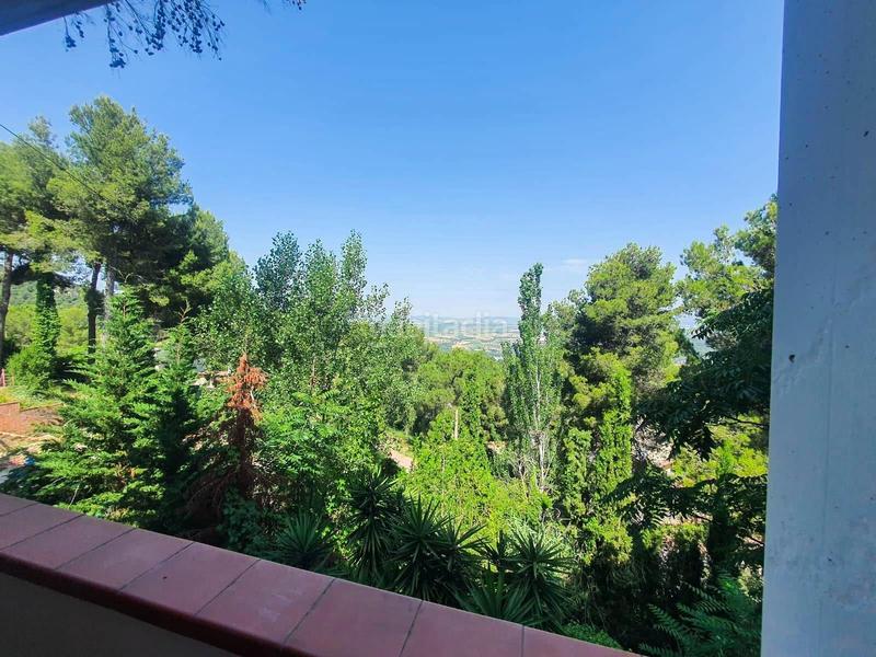 Foto 81e95a03-493d-42b0-843b-336a2dd3fba0. Casa amb aparcament piscina a Castellví de Rosanes