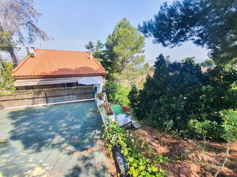 Foto bb69768d-1453-42b3-8c0d-3d97dbd1498e. Casa amb aparcament piscina a Castellví de Rosanes