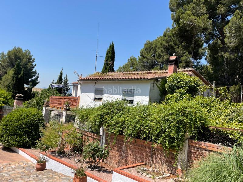 Foto 00d38bed-abe3-4e55-b81d-e0a7e87ec4ff. Chalet con parcheggio piscina in Centre Rubí