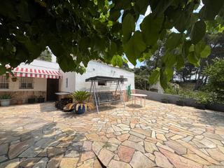 Chalet à Can Rial. Casa a la venta en esparreguera  urbanización can rial barcelona
