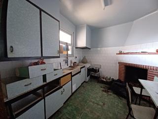 Masia a Calafell Poble. Casa de pueblo en venta a reformar en calafell