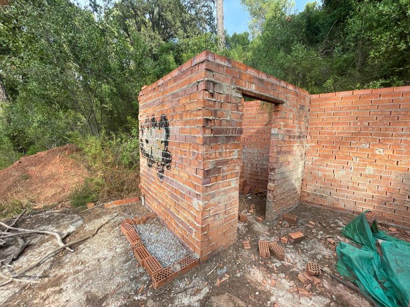 Foto a683f4b6-b3e4-436e-9e75-9519b07dca3d. Wohngrundstück in Corbera de Llobregat