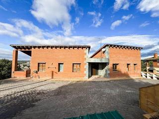 Maison à Lliçà de Vall. Casa en venta en can salgot, lliçà de vall  posibilidad de finan