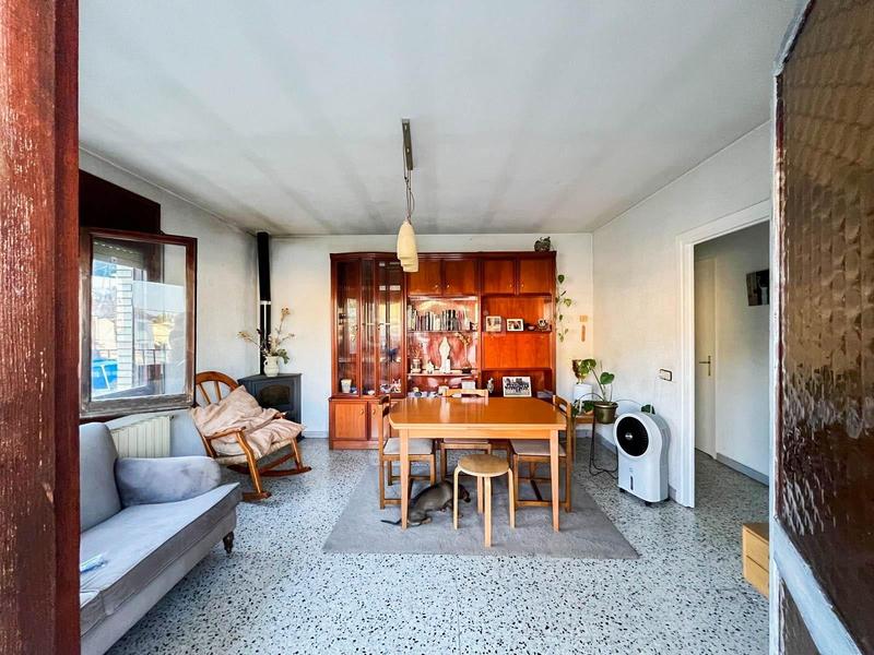 Foto 0bc59bcc-9b4f-4987-8b6c-97cb68546142. Affitto casa con parcheggio in Can Rial Esparreguera
