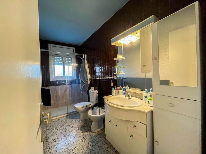 Foto e0067c07-484c-41a4-a1ab-19133b953de7. Rent house with parking in Can Rial Esparreguera