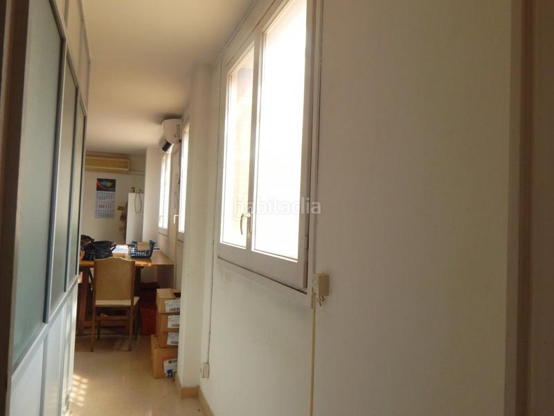 Foto 2bc60764-03a4-4214-bfad-784643313047. Lloguer local comercial a Martorell