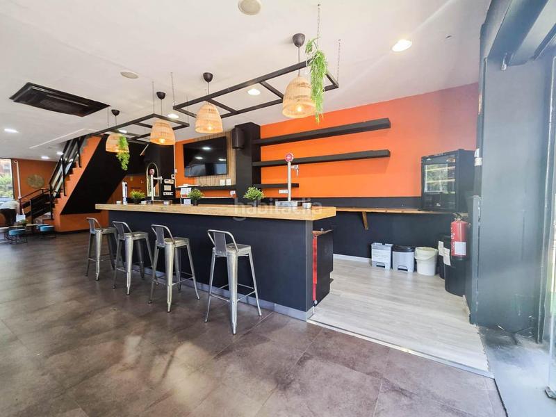 Foto 67fdaf54-5d86-4cd8-9220-f04655ce13a7. Edificio  comercial y residencial a la venta en Rubí