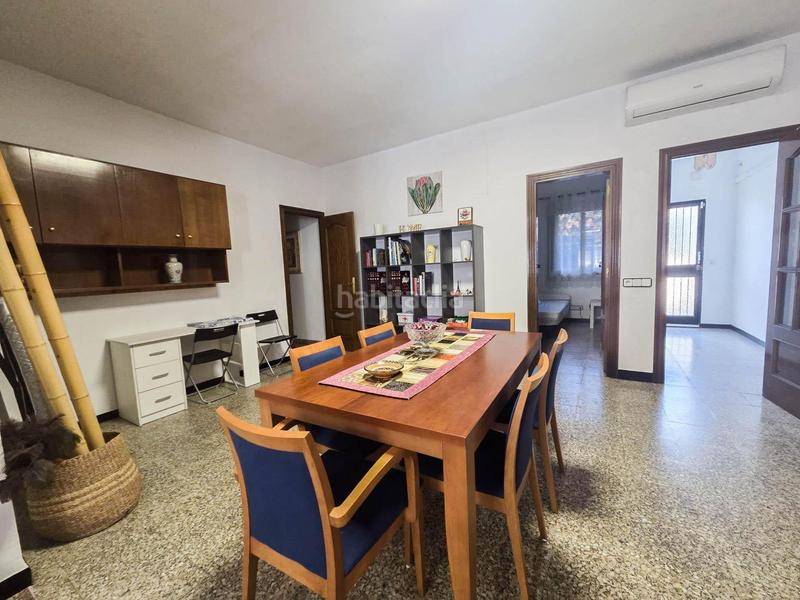 Foto 84c7c48c-f487-4aef-9e48-bdf327787cab. Edificio  comercial y residencial a la venta en Rubí