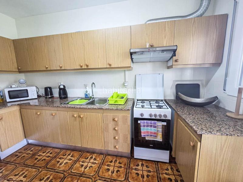 Foto c18d0459-f645-404b-90af-9b6192d0e513. Edificio  comercial y residencial a la venta en Rubí