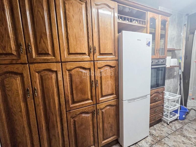 Foto e4ac16ec-e275-4640-aed3-7c6c86aa9985. Edificio  comercial y residencial a la venta en Rubí