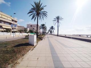 Rez-de-chaussée à Can Nicolau - Les Sorres - Valparaiso. Planta baja en venta con amplia terraza a solo 20 m de la playa