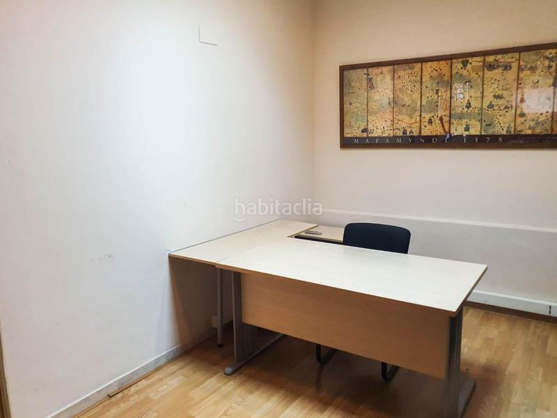 Foto 2c7699dd-3843-45f3-bae1-56133988c596. Rent business premise in Nucli Urbà Esparreguera